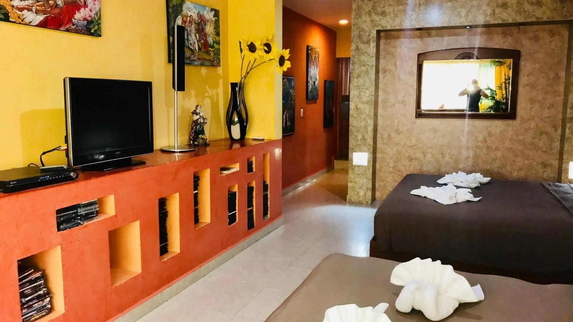 Playa Suite Room In Stunning Villa Playacar Townhouse Stage 2 بلايا ديل كارمن بيت ضيافة